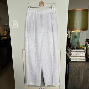 Artizia Effortless Pant White Linen Size 6 $85